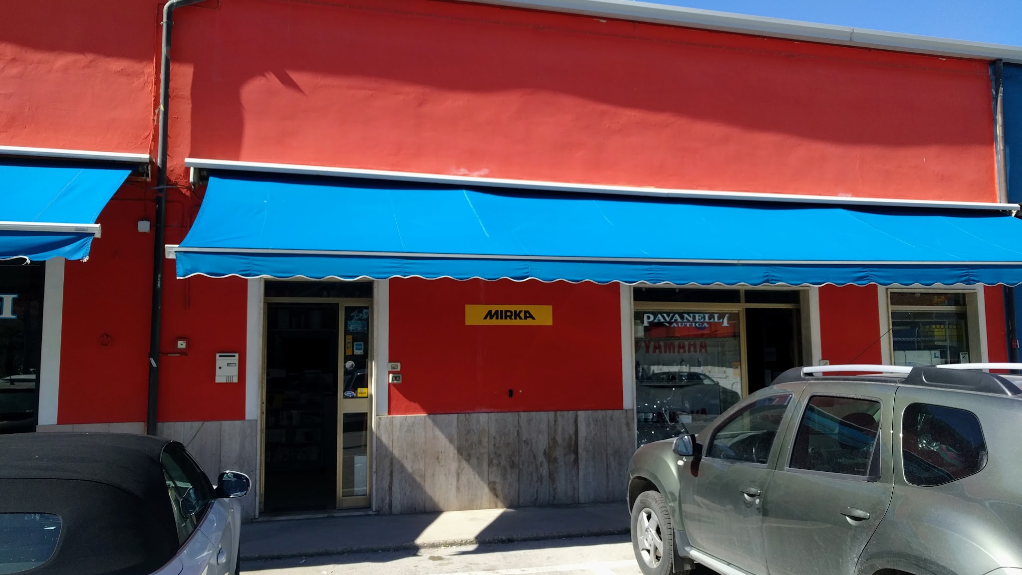 Ingresso di Nautica Pavanelli a Civitanova Marche
