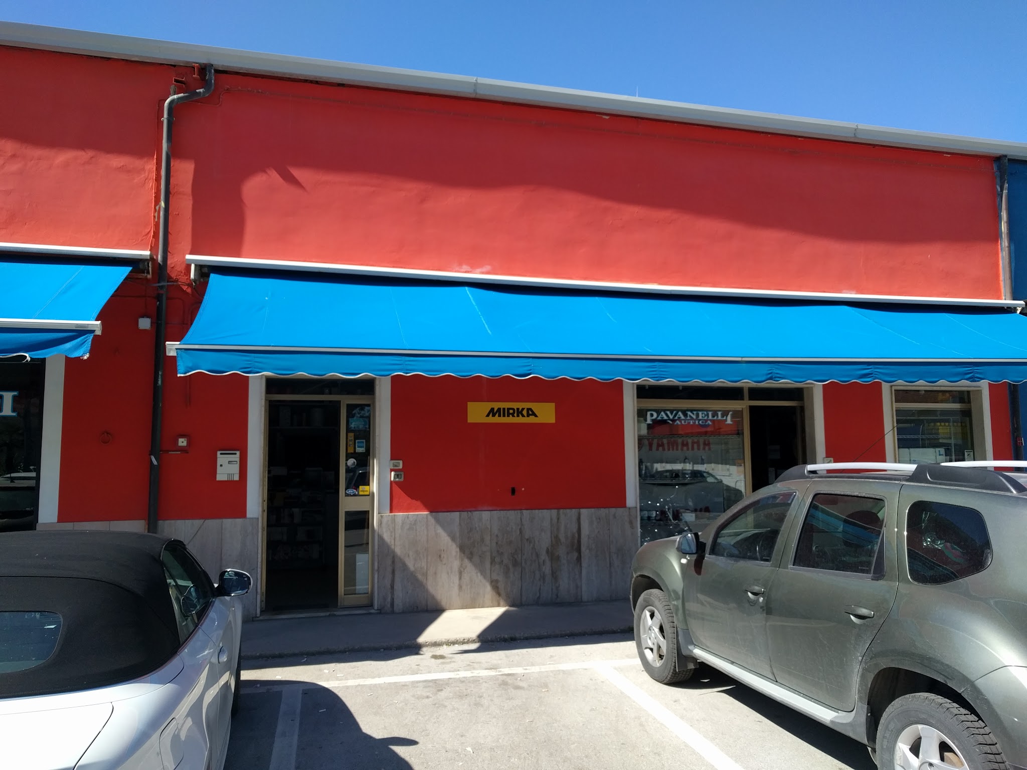 Esterno di Nautica Pavanelli a Civitanova Marche